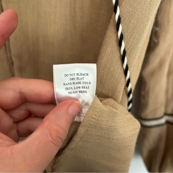 Violet & Grace Embroidered Button Up Top Tan Size M - Picture 6 of 9